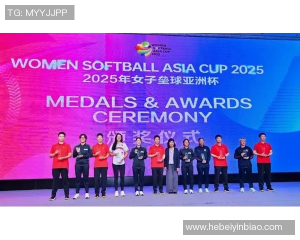 中国女篮新任领队柴文胜接棒全力备战2025亚洲杯传承辉煌成就