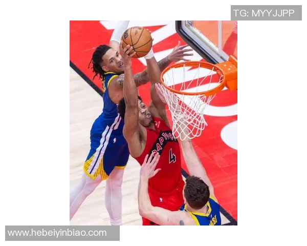 勇士与猛龙激战正酣NBA赛场上演精彩对决引发球迷热议