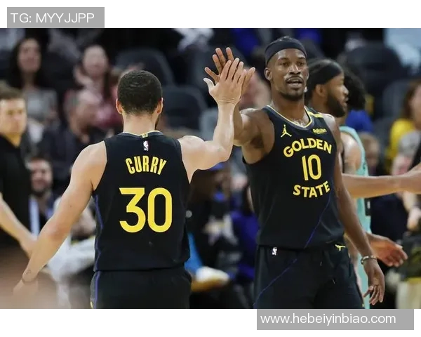 勇士与开拓者第四场激战回顾双方明星球员表现精彩纷呈